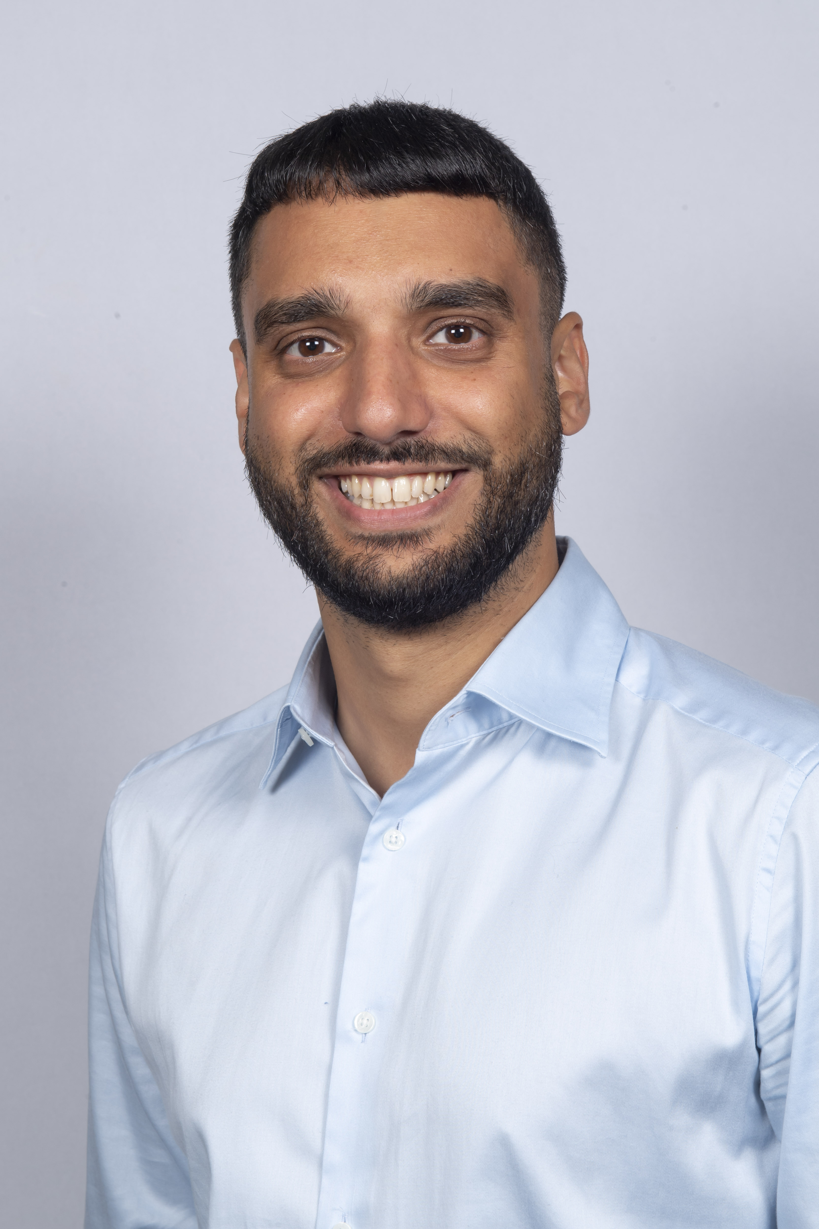 Guv, Cadent Foundation Senior Manager Guv, Cadent Foundation Senior Manager